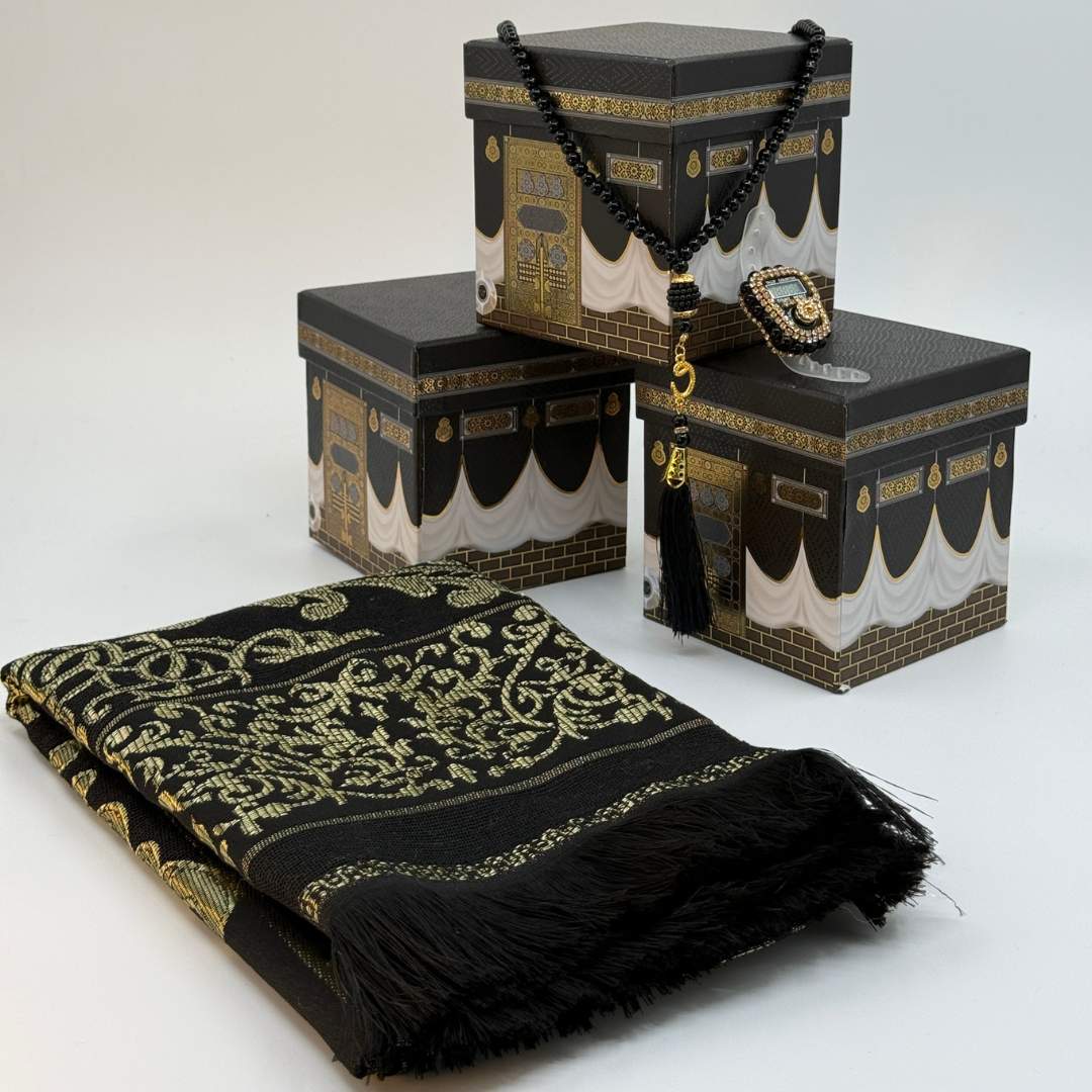 طقم مستوحى من الكعبة
